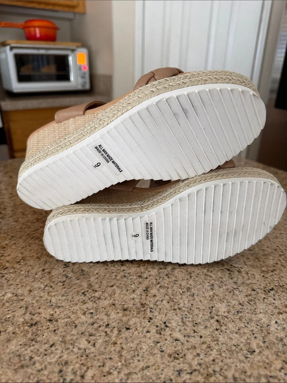 DV by Dolce Vita Eryn Wedge in Tan Women’s size 9 NEW
